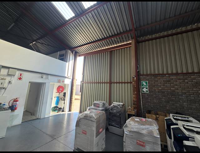 360M² WAREHOUSE FOR SALE IN ANDERBOLT